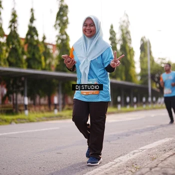 Runner Photo 8383561