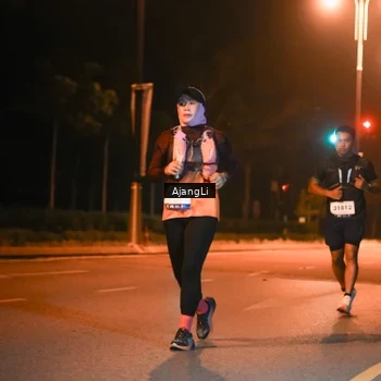 Runner Photo 8383600