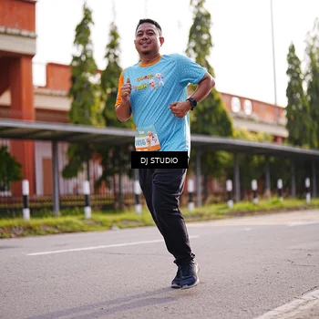 Runner Photo 8383621