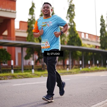 Runner Photo 8383625