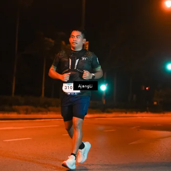 Runner Photo 8383627
