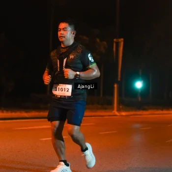 Runner Photo 8383632