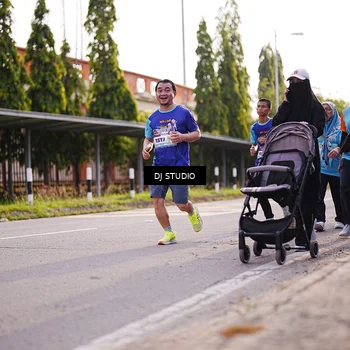 Runner Photo 8383641