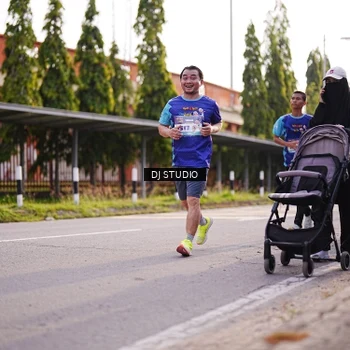 Runner Photo 8383643