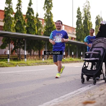 Runner Photo 8383645