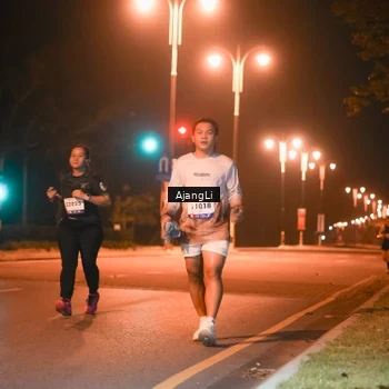 Runner Photo 8383691