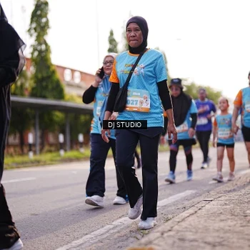 Runner Photo 8383696