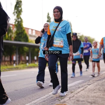 Runner Photo 8383697