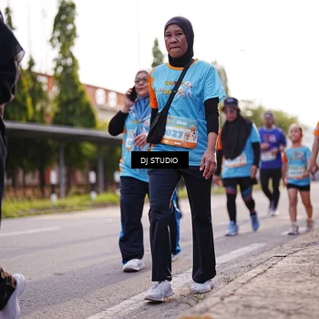 Runner Photo 8383700