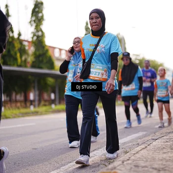 Runner Photo 8383701
