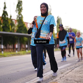 Runner Photo 8383704