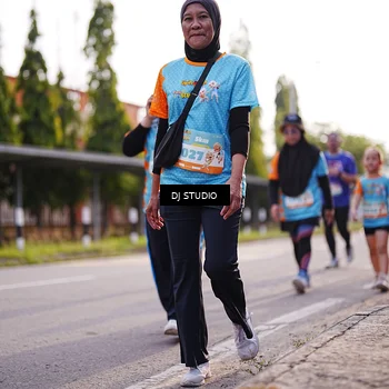 Runner Photo 8383707