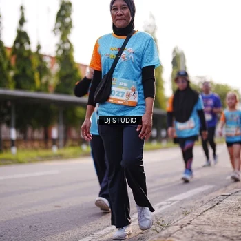 Runner Photo 8383709