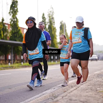 Runner Photo 8383717