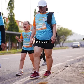 Runner Photo 8383728