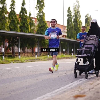 Runner Photo 8383736