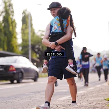 Runner Photo 8383765
