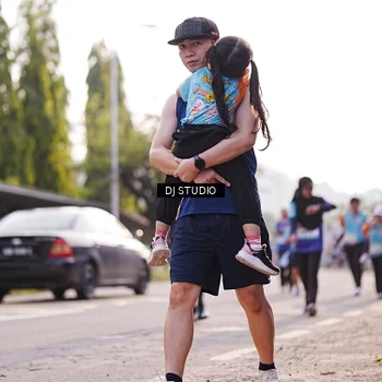 Runner Photo 8383768