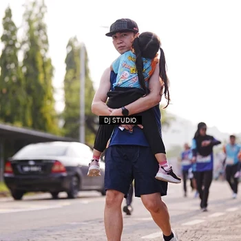 Runner Photo 8383772