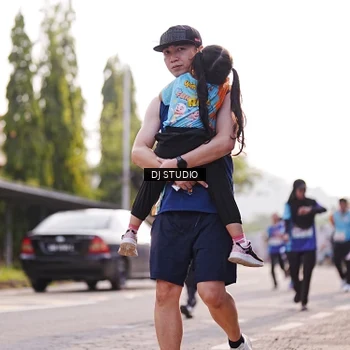 Runner Photo 8383773