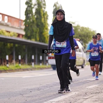 Runner Photo 8383777