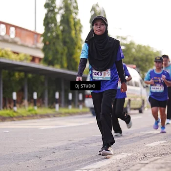 Runner Photo 8383778