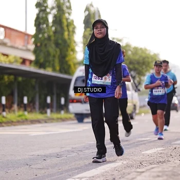 Runner Photo 8383779