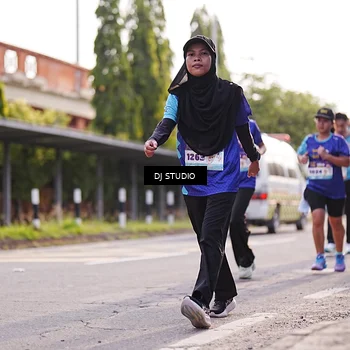 Runner Photo 8383785