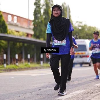 Runner Photo 8383787