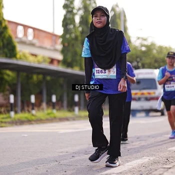 Runner Photo 8383789