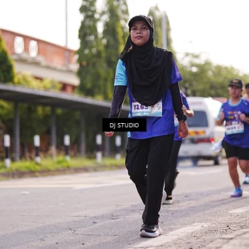 Runner Photo 8383790