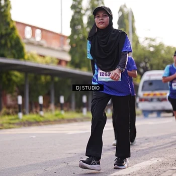 Runner Photo 8383792