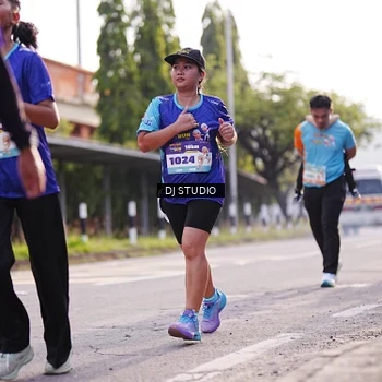 Runner Photo 8383798