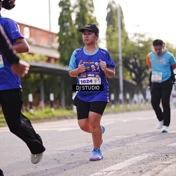 Runner Photo 8383799