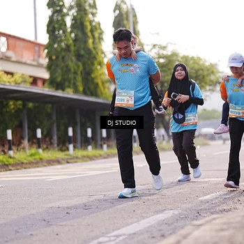 Runner Photo 8383803