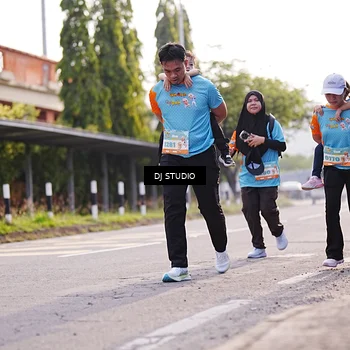 Runner Photo 8383805