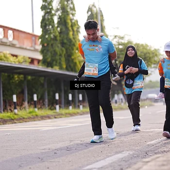 Runner Photo 8383807