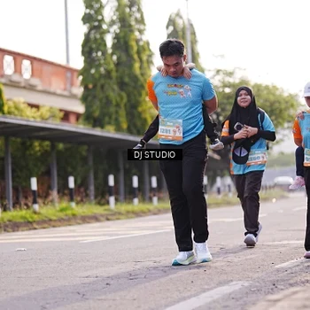 Runner Photo 8383809