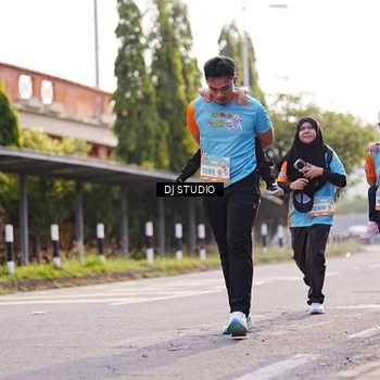 Runner Photo 8383810