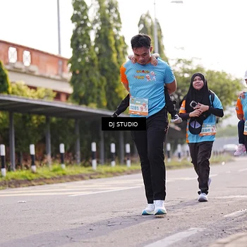 Runner Photo 8383813