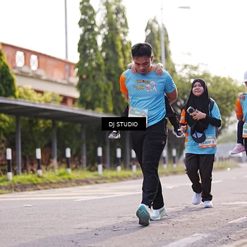 Runner Photo 8383814