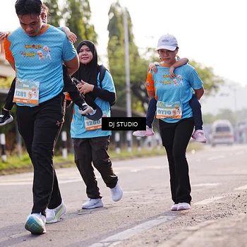 Runner Photo 8383818