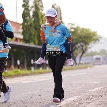 Runner Photo 8383827