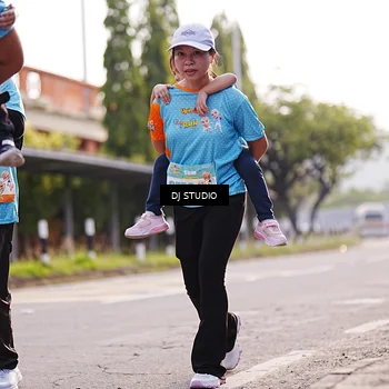 Runner Photo 8383835