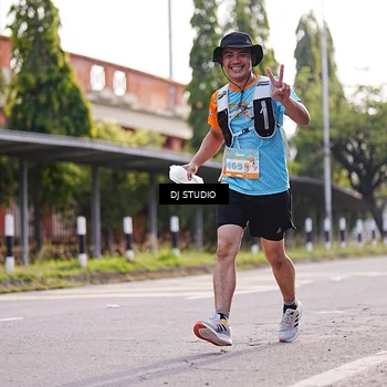Runner Photo 8383843