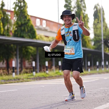 Runner Photo 8383844