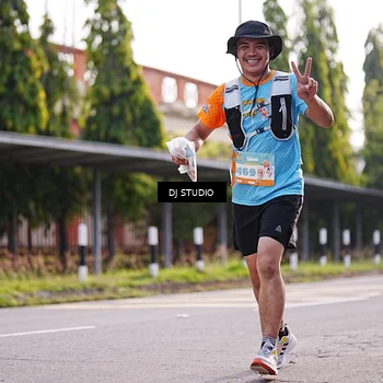 Runner Photo 8383845