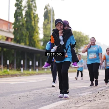 Runner Photo 8383850