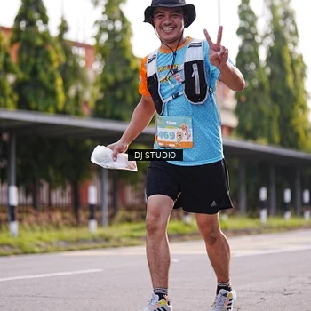 Runner Photo 8383853