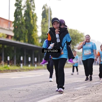 Runner Photo 8383856